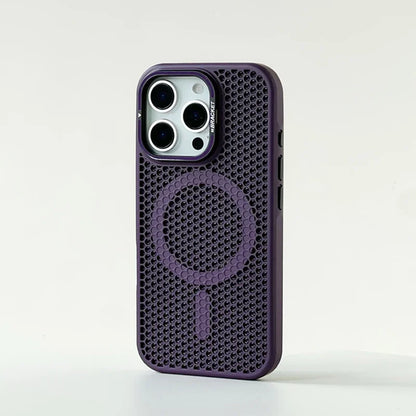 Funda MagSafe con rejilla de panal para iPhone 17, 17 Air, 16, 15, 14, 13, 12 Pro Max, soporte de lente de aleación y cubierta de carga inalámbrica.