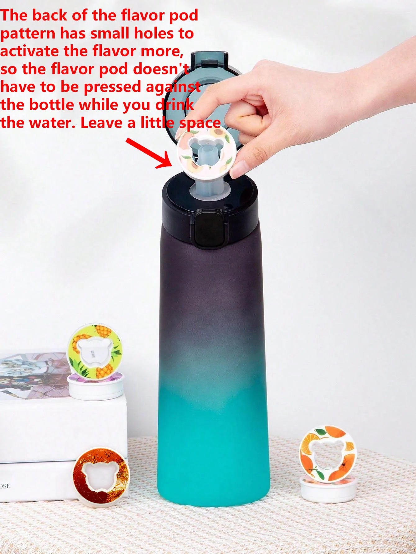 1 botella de agua saborizada de 650 ml con 1 cápsula de sabor aleatorio. Botella de agua Air Water Bottle negra esmerilada. Ideal para camping, deportes y fitness.